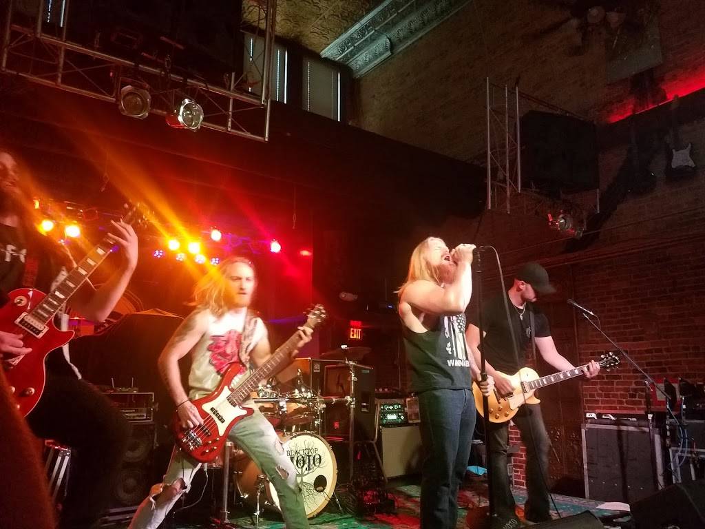 Capones | night club | 227 E Main St, Johnson City, TN 37604, USA | 4239282295 OR +1 423-928-2295