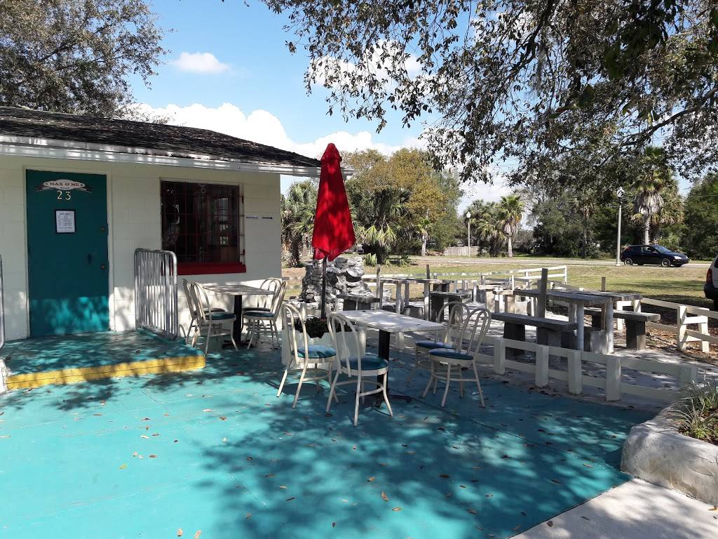 Max & Me Jamaican Restaurant & Bakery | bakery | 23 W Michael Gladden Blvd, Apopka, FL 32703, USA | 4077038535 OR +1 407-703-8535