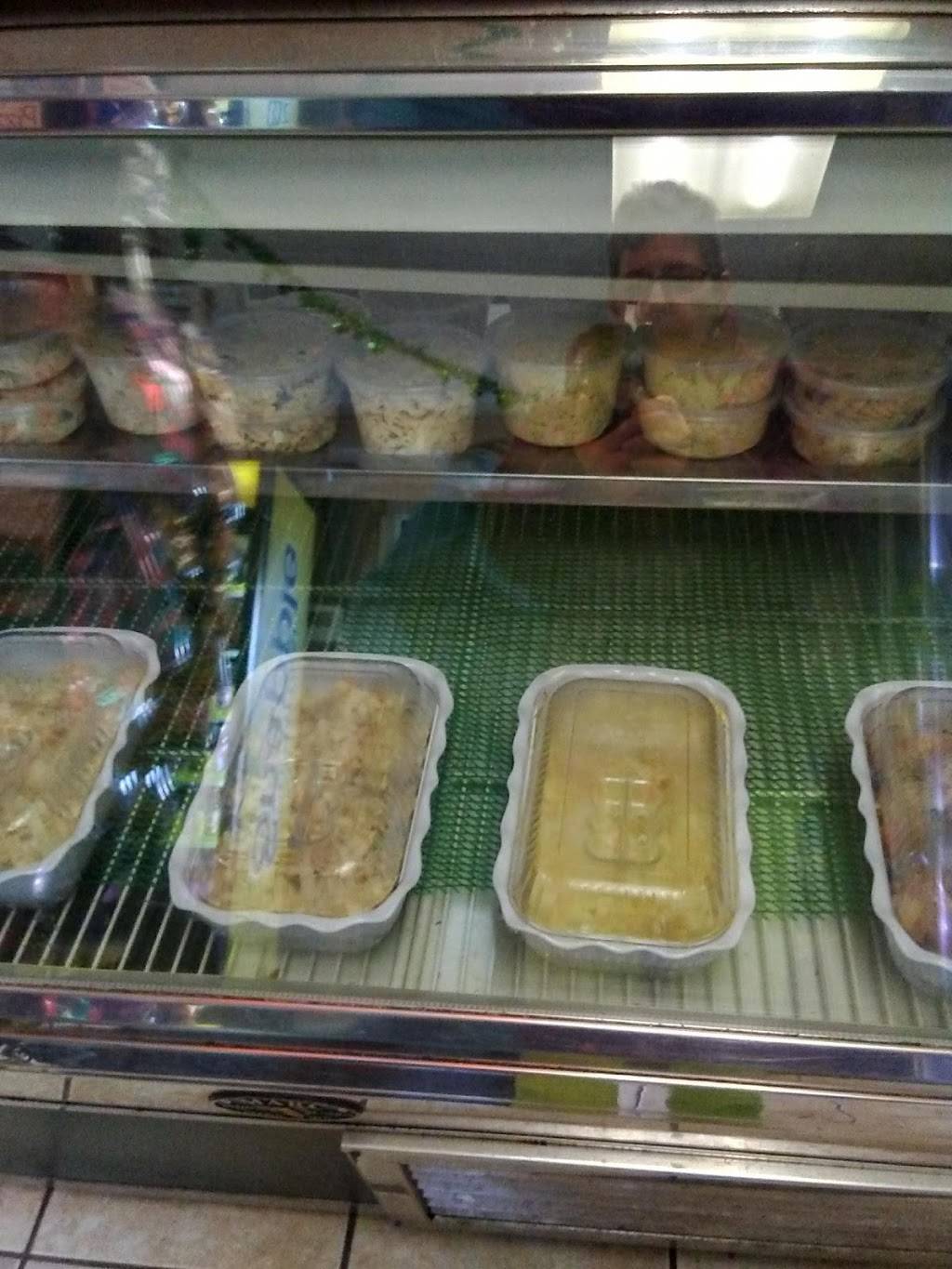 Matteis Deli And Catering | restaurant | 418 Roosevelt Dr, Derby, CT 06418, USA | 2037357997 OR +1 203-735-7997