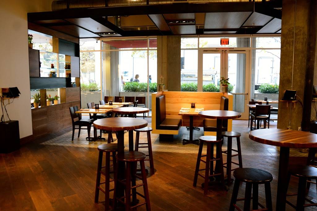 Red Dog | restaurant | 303 2nd St, San Francisco, CA 94107, USA | 4156920211 OR +1 415-692-0211