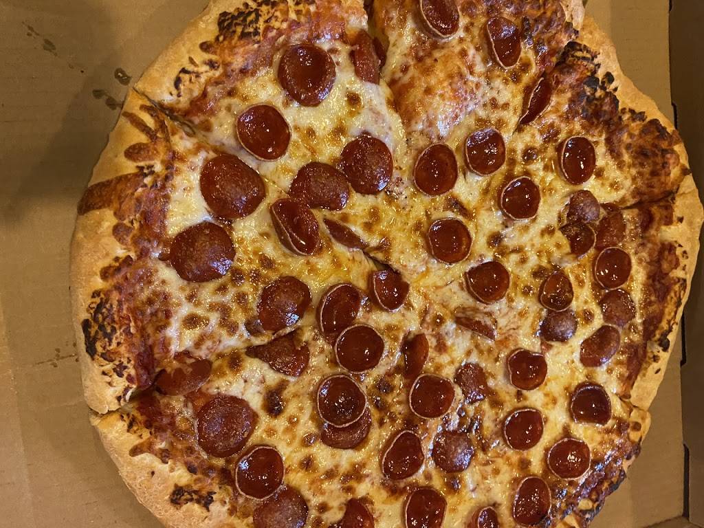 RidgeRunners Sports Bar | restaurant | 30971 Armada Ridge Rd, Richmond, MI 48062, USA | 5867279292 OR +1 586-727-9292