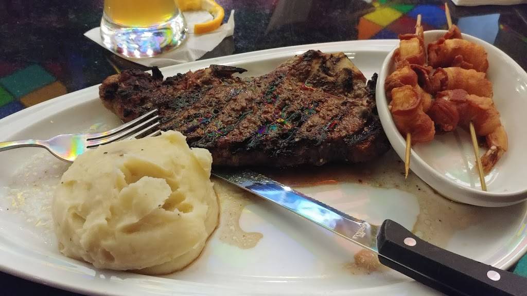 TGI Fridays | restaurant | 2201 75th St, Darien, IL 60561, USA | 6304340290 OR +1 630-434-0290