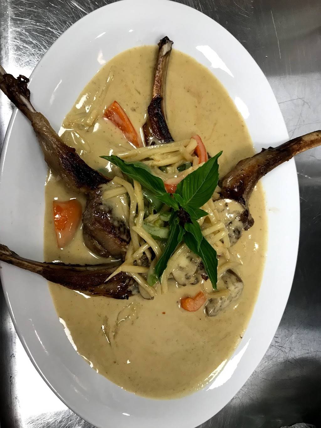 Thai Thai Sushi Boat | restaurant | 6424 Naples Blvd #302, Naples, FL 34109, USA | 2397329520 OR +1 239-732-9520