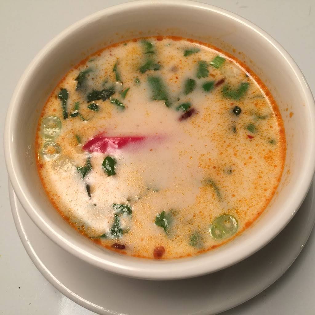 Restaurant Piment Thaï | restaurant | 401 Rue Principale, Saint-Sauveur, QC J0R 1R0, Canada | 4502273800 OR +1 450-227-3800