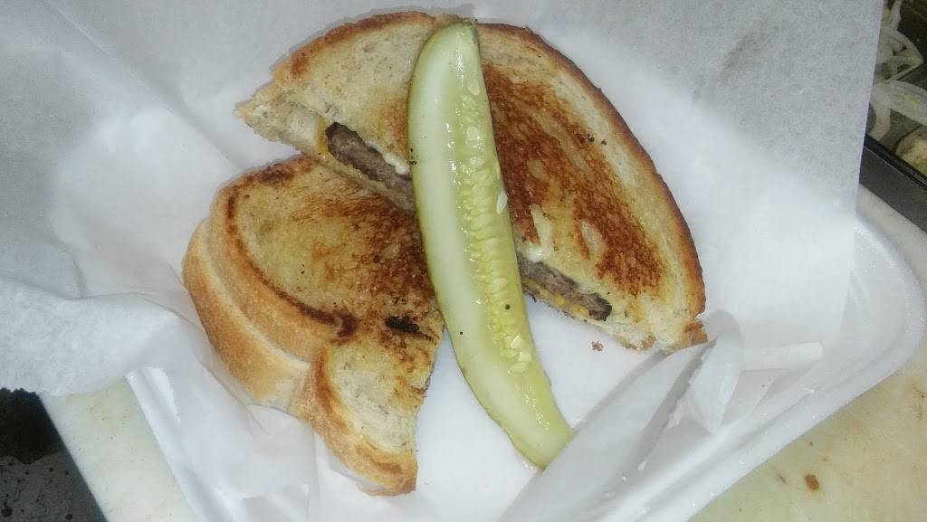 Universal Coney Island | restaurant | 15951 Grand River Ave, Detroit, MI 48227, USA | 3132726820 OR +1 313-272-6820