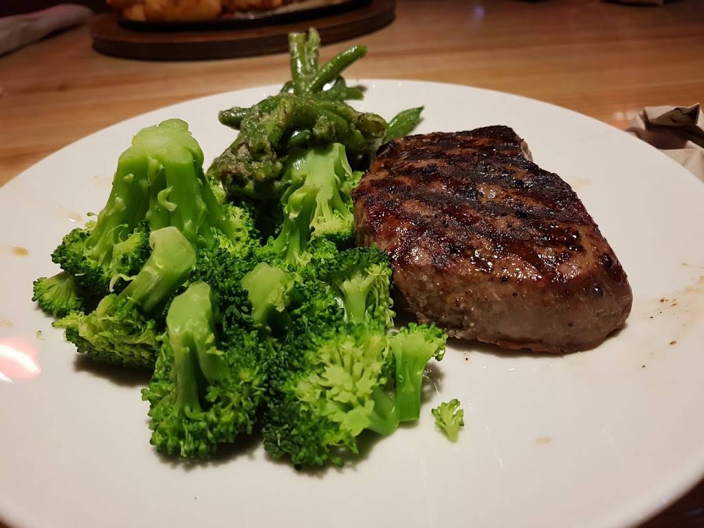 Applebees Grill + Bar | restaurant | 3340 S Maryland Pkwy, Las Vegas, NV 89109, USA | 7027374990 OR +1 702-737-4990