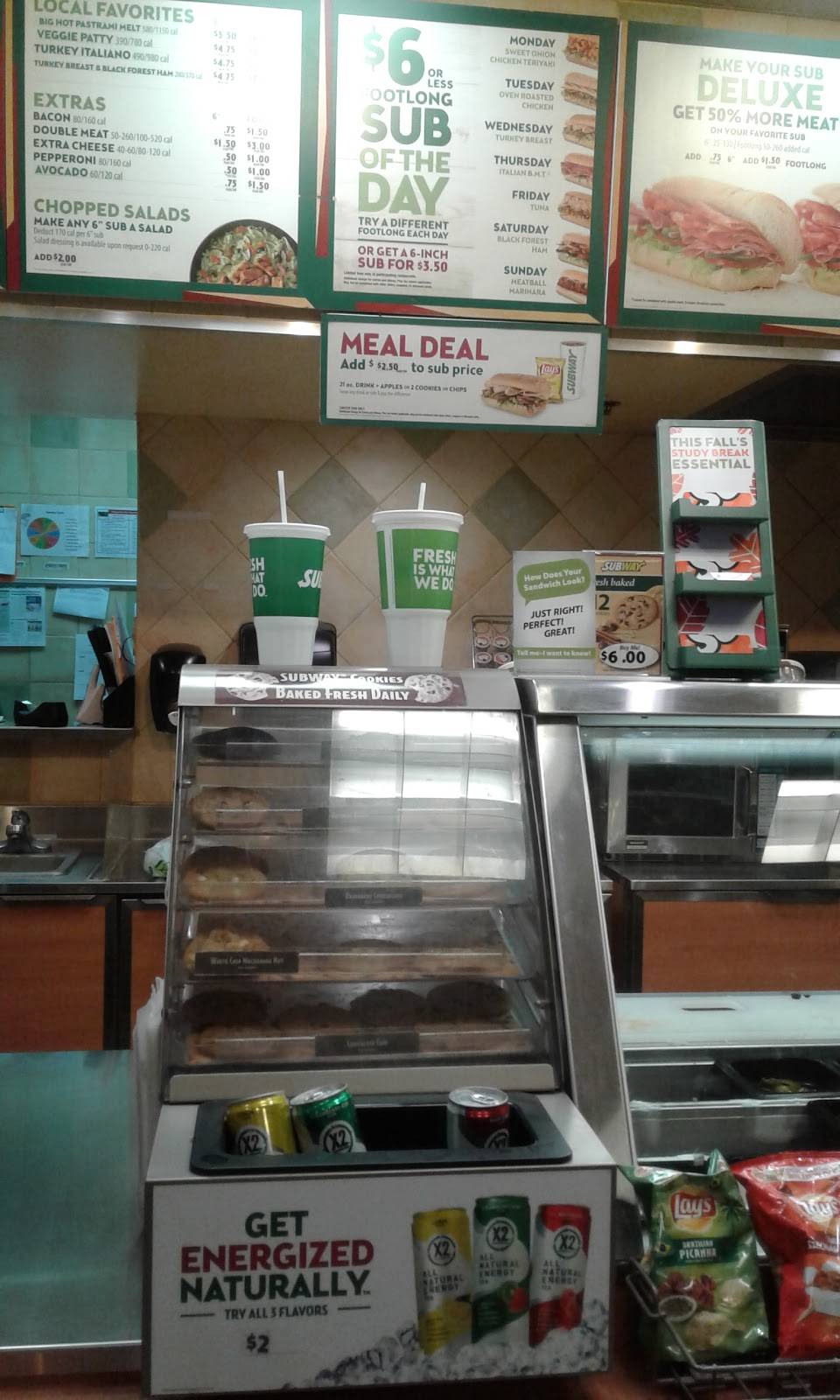 Subway Restaurants | restaurant | 6401 White Ln Suite 109, Bakersfield, CA 93309, USA | 6618336166 OR +1 661-833-6166