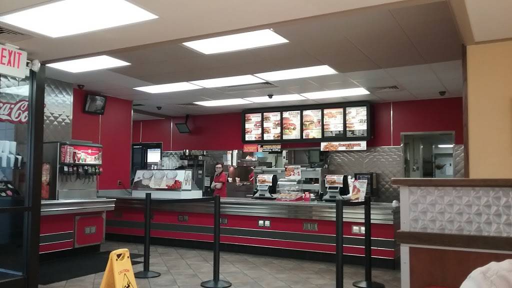 Hardees | restaurant | 549 E Main St, Danville, IN 46122, USA | 3177455716 OR +1 317-745-5716