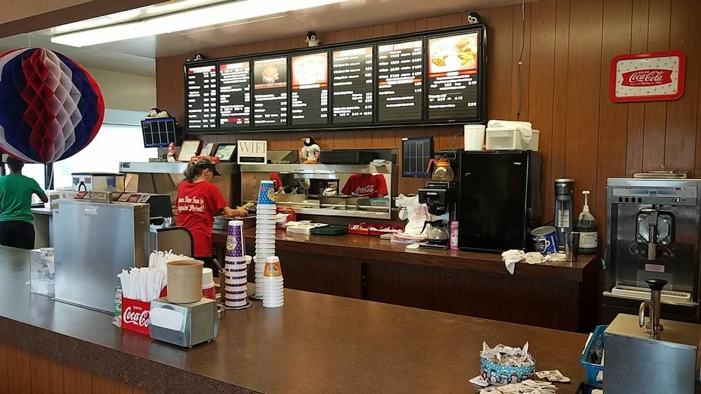 Penguin Point | restaurant | 7303 Winchester Rd, Fort Wayne, IN 46819, USA | 2607472586 OR +1 260-747-2586