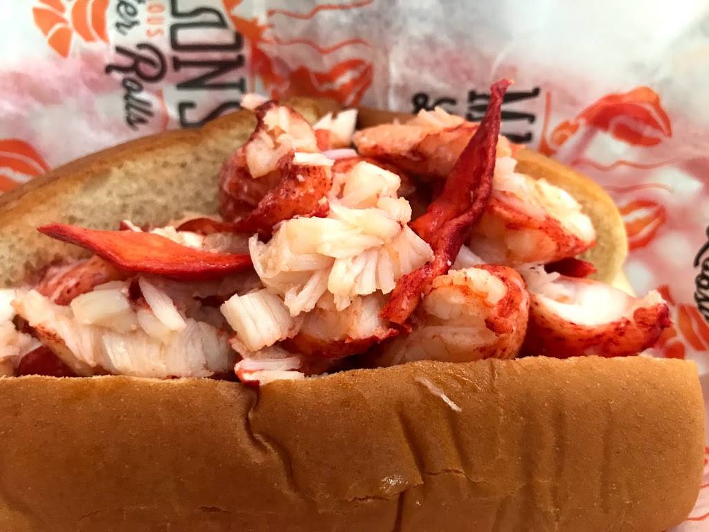 Masons Famous Lobster Rolls | restaurant | 2122 First St, Fort Myers, FL 33901, USA | 2392087271 OR +1 239-208-7271