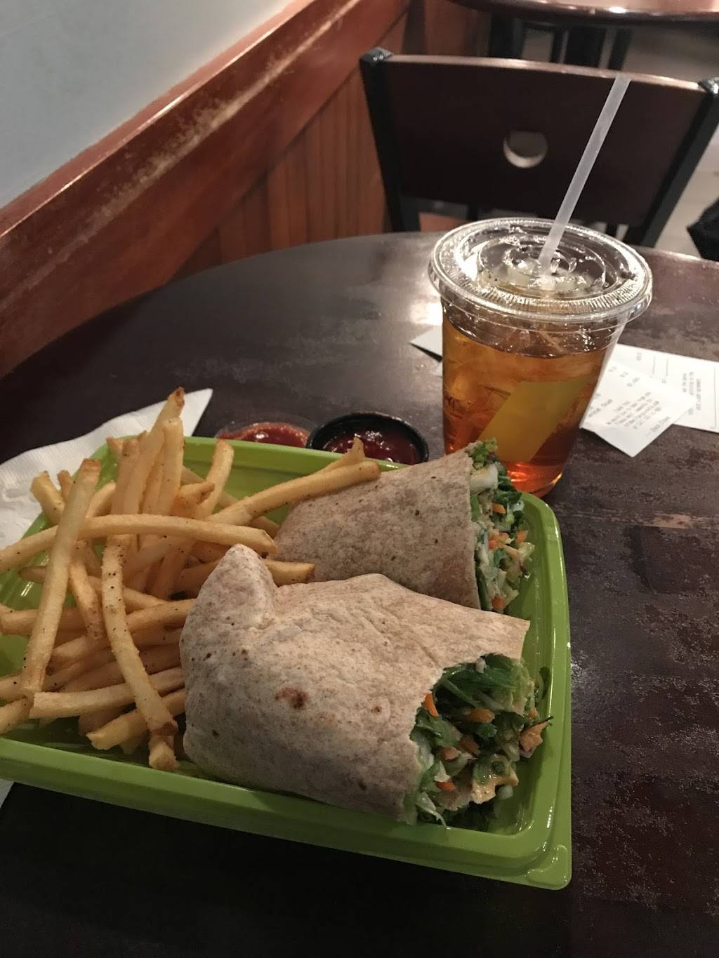 Wolfgang Puck | restaurant | 8500 Peña Blvd, Denver, CO 80249, USA | 3033426861 OR +1 303-342-6861