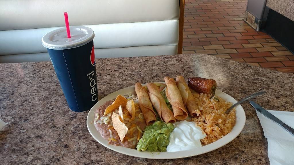 Gus Junior | restaurant | 2014, 444 W Mill St, San Bernardino, CA 92401, USA | 9093816166 OR +1 909-381-6166