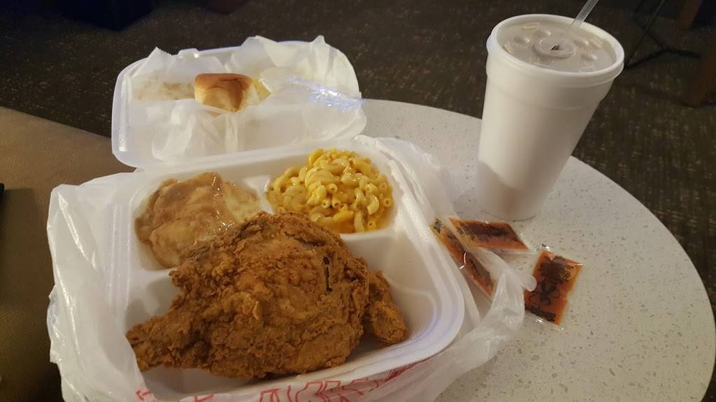 Maes Southern Cafe | restaurant | 4419 US-43 #5, Northport, AL 35473, USA | 2057105488 OR +1 205-710-5488