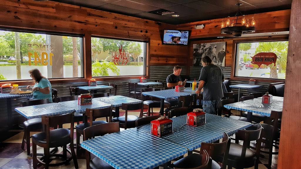 Dickeys Barbecue Pit | restaurant | 2119 Tyrone Blvd N, St. Petersburg, FL 33710, USA | 7273886692 OR +1 727-388-6692