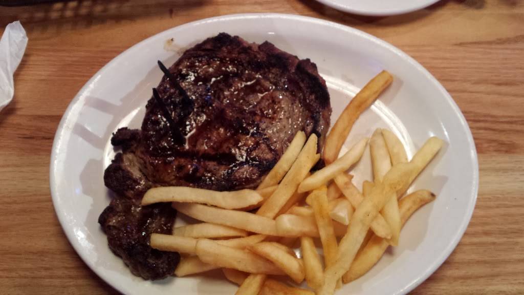 Logans Roadhouse | restaurant | 211 Azalea Square Blvd, Summerville, SC 29483, USA | 8438518666 OR +1 843-851-8666