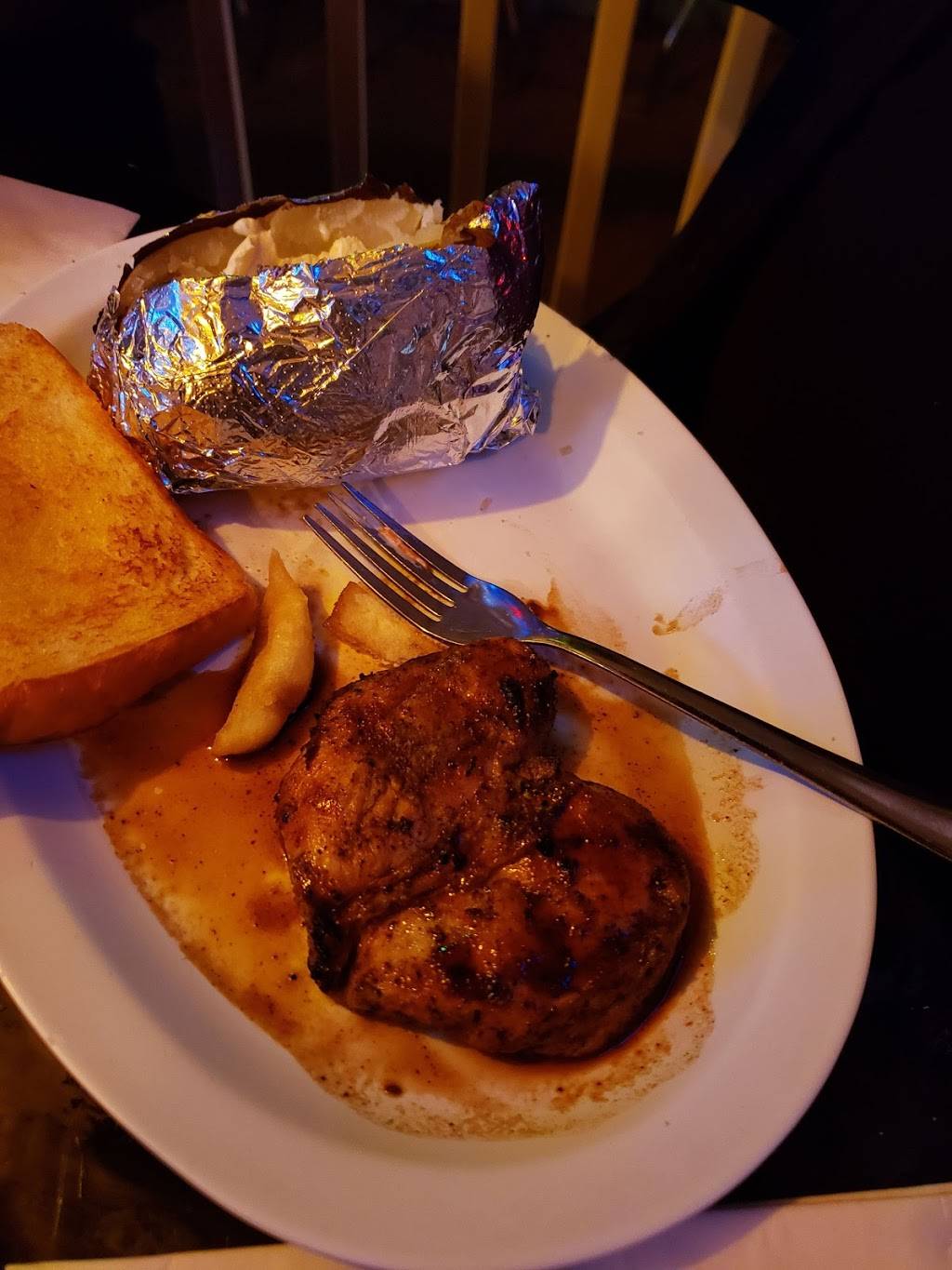 Cajuns Seafood Restaurant | restaurant | 4301 N Jackson Hwy, Sheffield, AL 35660, USA | 2563811573 OR +1 256-381-1573