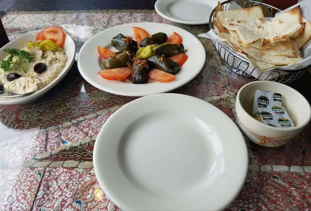 Giuseppes Restaurant | restaurant | 2433 N Euclid Ave c, Upland, CA 91784, USA | 9099465979 OR +1 909-946-5979