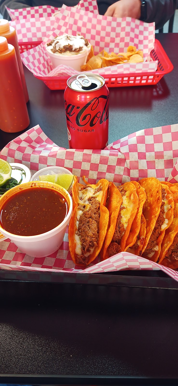 Birrieria Sinaloense | restaurant | 2105 W Mile 3 Rd Suite 8, Mission, TX 78573, USA | 9566381436 OR +1 956-638-1436