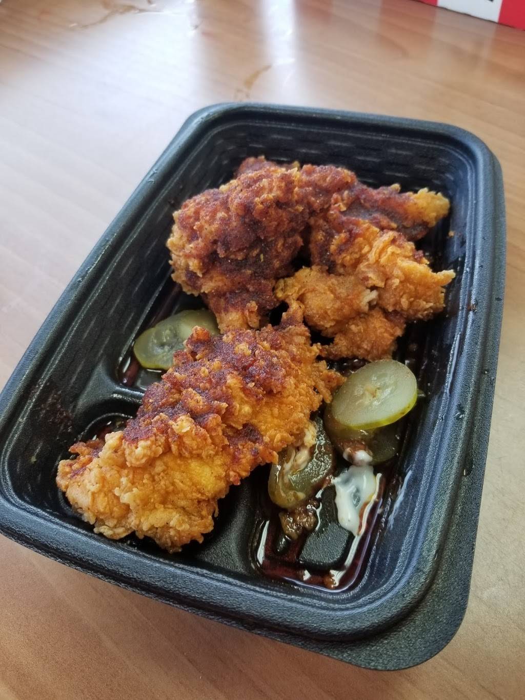 KFC | restaurant | 899 S 6th Ave, Wauchula, FL 33873, USA | 8637734975 OR +1 863-773-4975