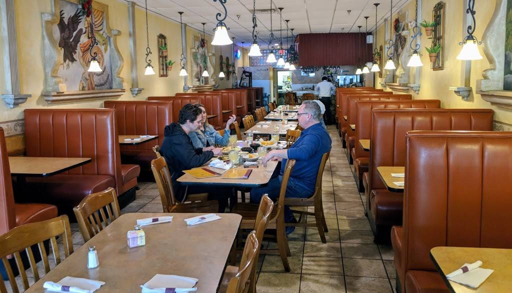 El Stuffed Pepper | restaurant | 4520 Harding Pike, Nashville, TN 37205, USA | 6157830555 OR +1 615-783-0555