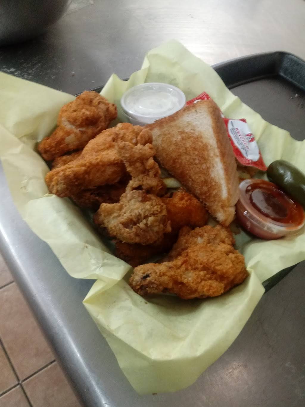 New Orleans Seafood Co | restaurant | 7634 S Great Trinity Forest Way, Dallas, TX 75217, USA | 9728028671 OR +1 972-802-8671