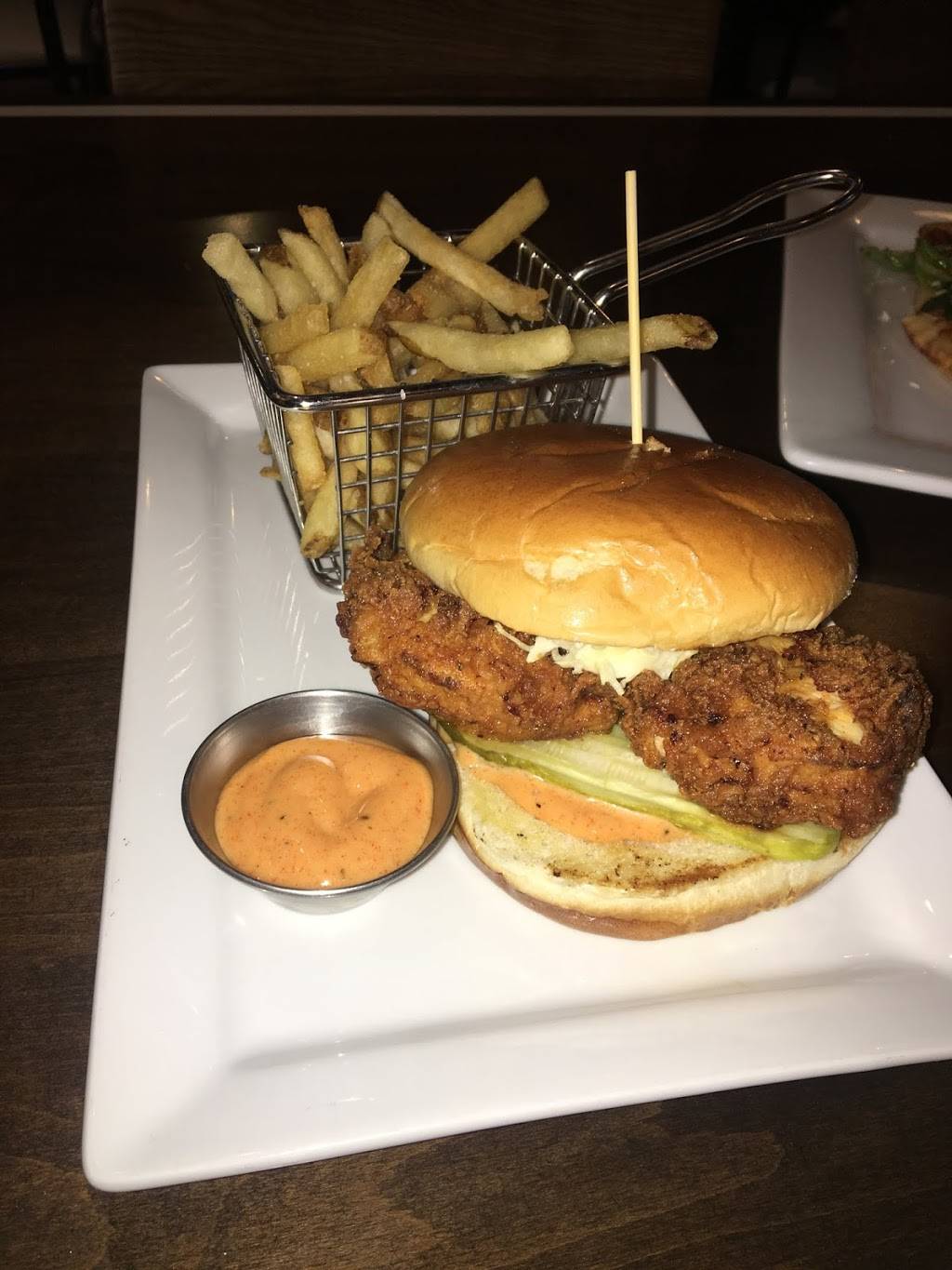 Sports & Social Arlington | restaurant | 1650 E Randol Mill Rd STE 120, Arlington, TX 76011, USA | 8177691746 OR +1 817-769-1746