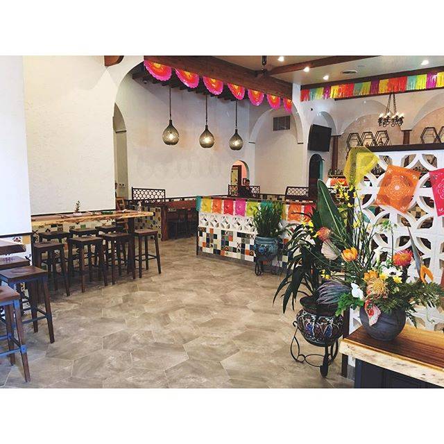 La Villita Cantina | restaurant | 1917 N Bronson Ave, Los Angeles, CA 90068, USA | 3234602200 OR +1 323-460-2200