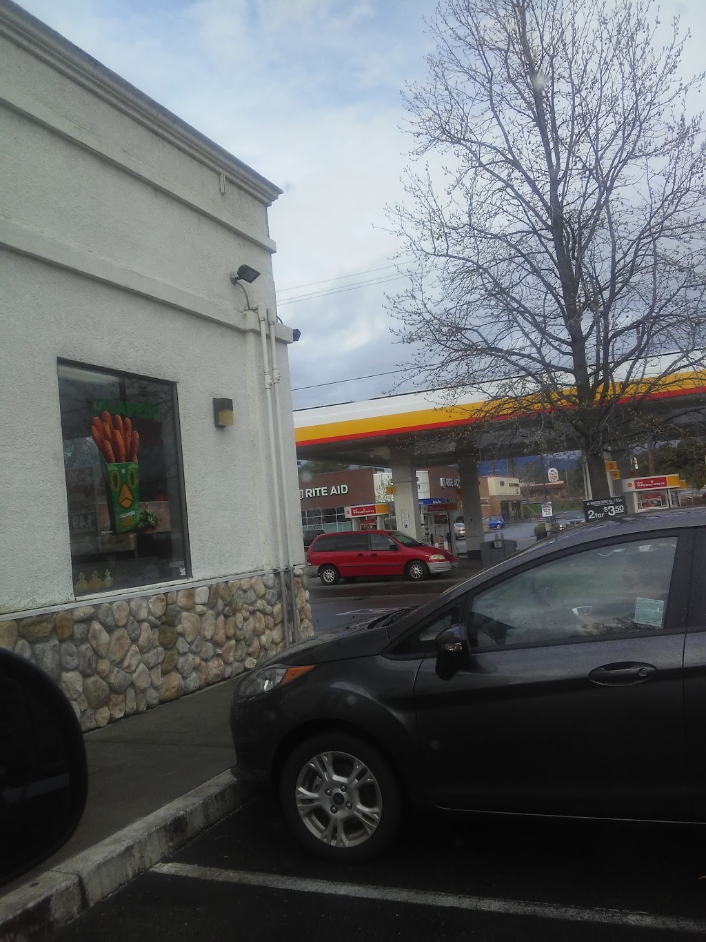 Shell | restaurant | 1725 Cascade Blvd, Shasta Lake, CA 96019, USA | 5302752775 OR +1 530-275-2775