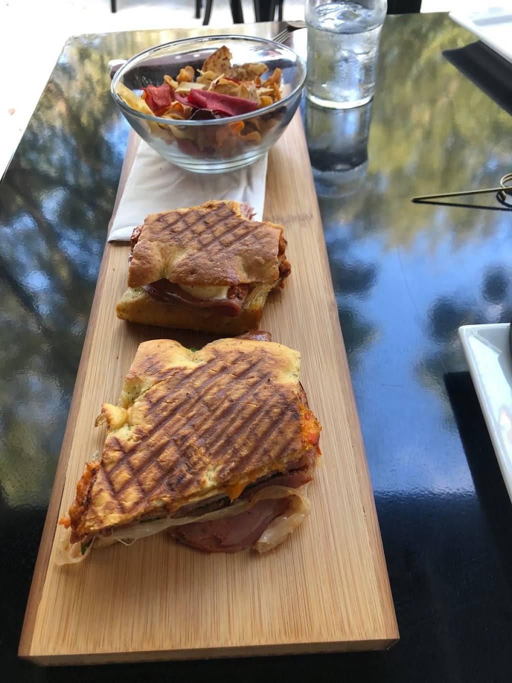 Tre Bambine | restaurant | 407 E Central Blvd, Orlando, FL 32801, USA | 4077537333 OR +1 407-753-7333