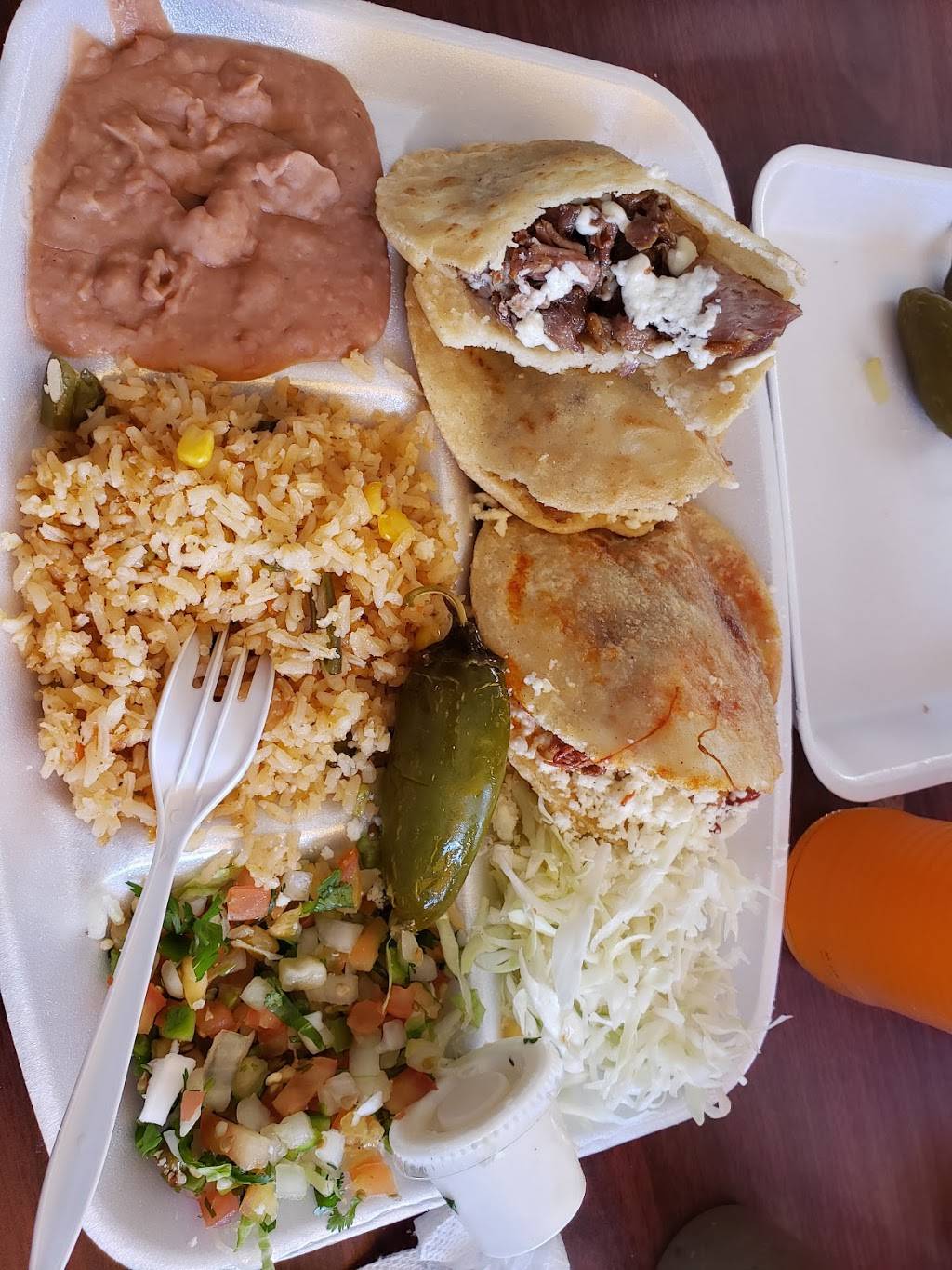 Cesar Tacos Y Gorditas | restaurant | 2019 W Northwest Hwy, Dallas, TX 75220, USA | 4694209921 OR +1 469-420-9921