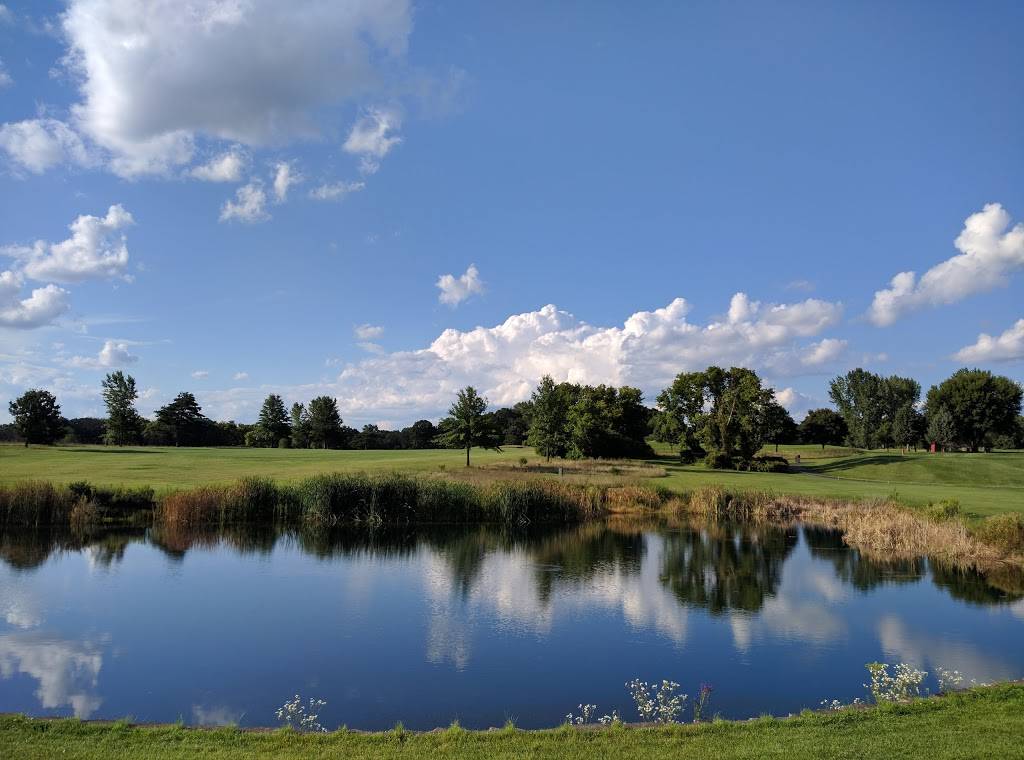 River Oaks Golf Course and Event Center | restaurant | 11099 US-61, Cottage Grove, MN 55016, USA | 6514382121 OR +1 651-438-2121