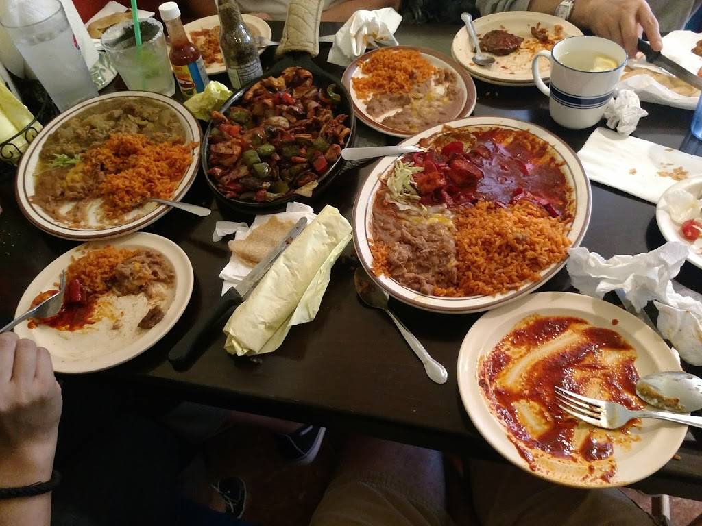 Casa Velasco Mexican Restaurant | restaurant | 54311 Rd 432, Bass Lake, CA 93604, USA | 5596832272 OR +1 559-683-2272