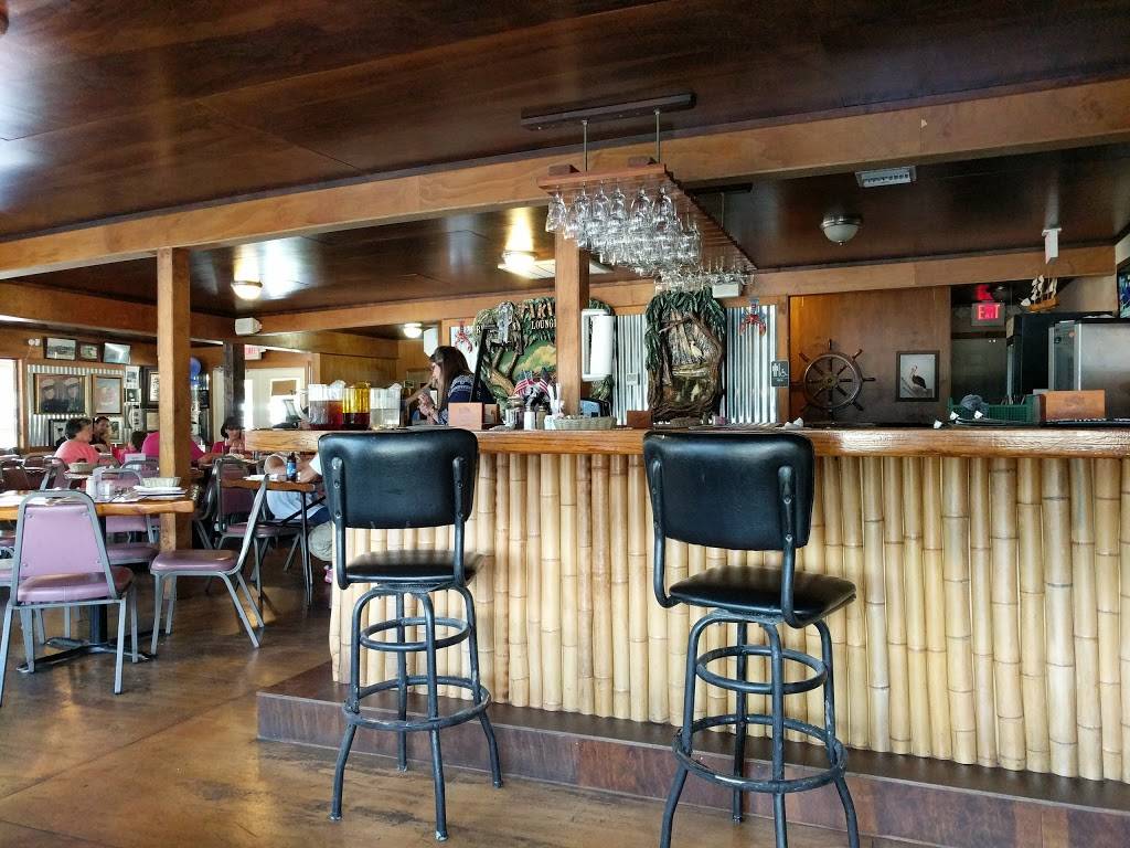 Tiki Restaurant Lounge and Marina | restaurant | 3212 Mary Walker Dr, Gautier, MS 39553, USA | 2284971591 OR +1 228-497-1591