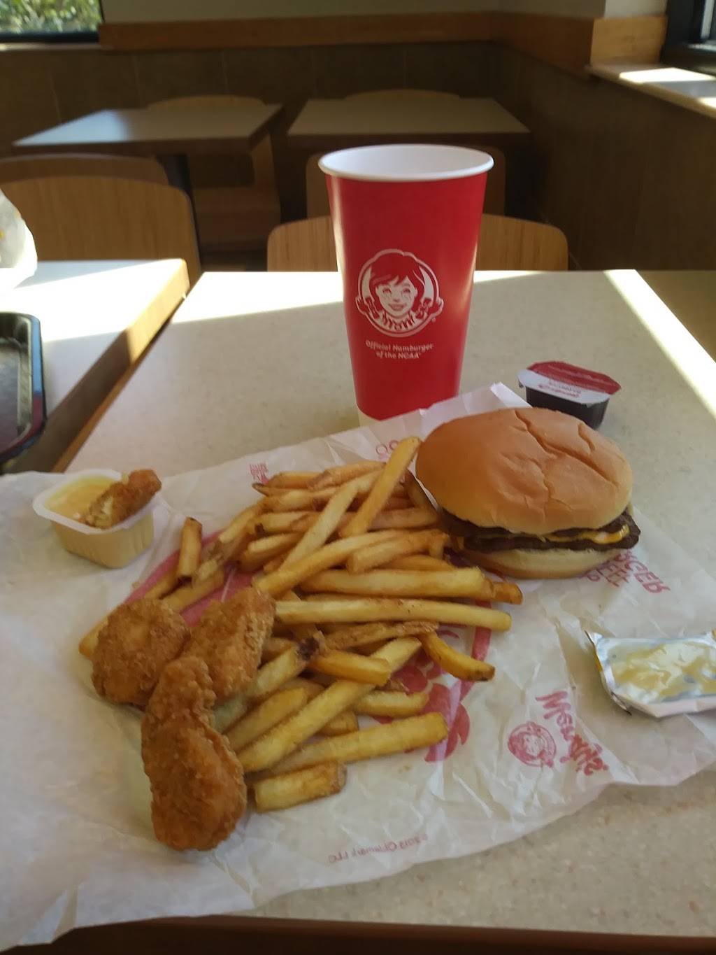 Wendys | restaurant | 2201 E Colonial Dr, Orlando, FL 32803, USA | 4078981188 OR +1 407-898-1188