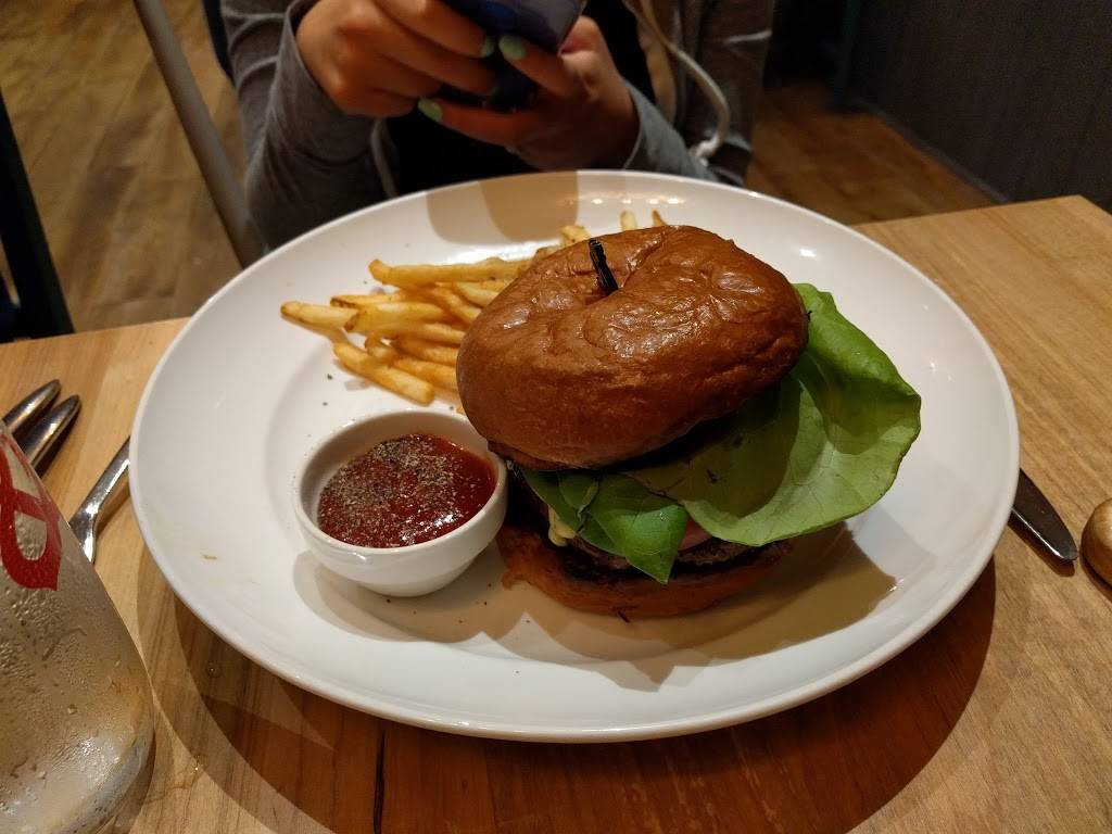 Chesapeake & Maine | restaurant | 316 Rehoboth Ave, Rehoboth Beach, DE 19971, USA | 3022263600 OR +1 302-226-3600