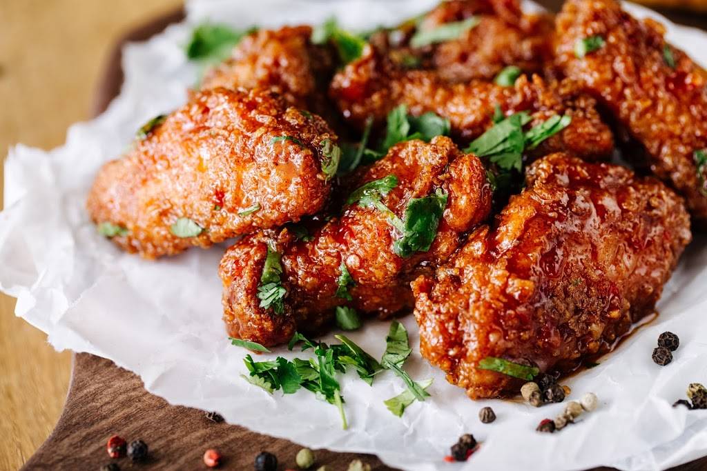 Wingtopia | restaurant | 1105 Main St Suite 301, Forest Park, GA 30297, USA | 4704282248 OR +1 470-428-2248