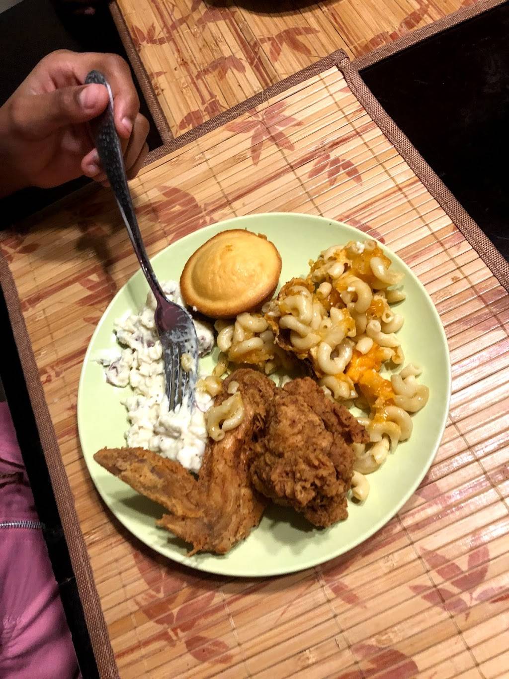 Nanas Southern Kitchen | restaurant | 10234 SE 256th St, Kent, WA 98030, USA | 2532436711 OR +1 253-243-6711