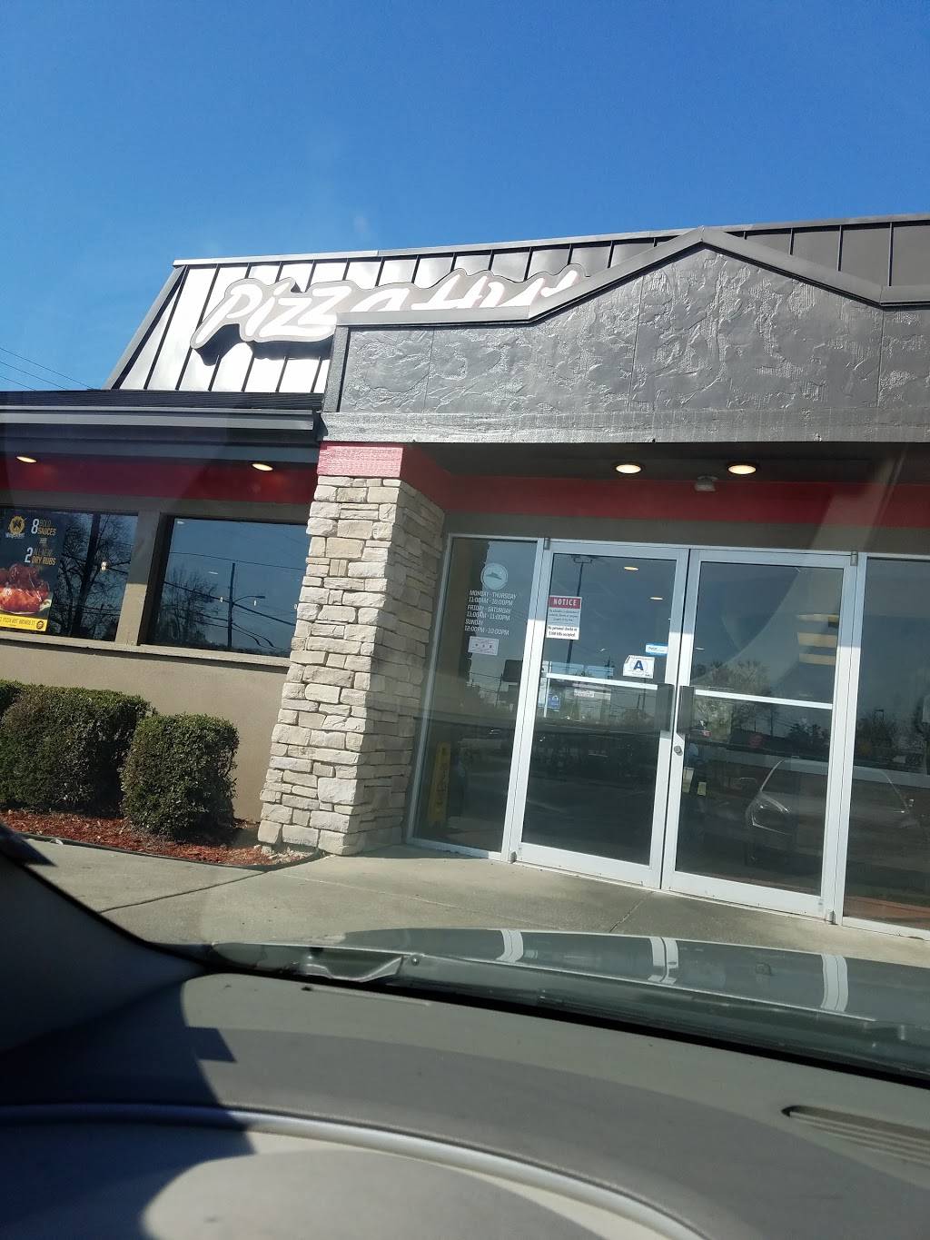 Pizza Hut | meal takeaway | 316 N Longstreet St, Kingstree, SC 29556, USA | 8433545656 OR +1 843-354-5656