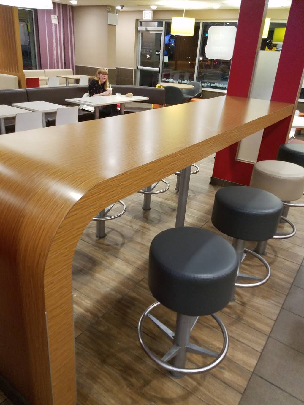 McDonalds | cafe | 7701 S Harlem Ave, Bridgeview, IL 60455, USA | 7087012991 OR +1 708-701-2991