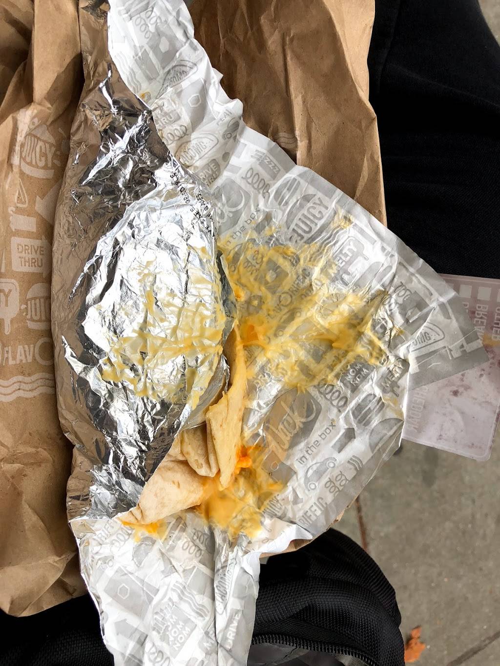 Jack in the Box | restaurant | 6510 Telegraph Ave, Oakland, CA 94609, USA | 5105475241 OR +1 510-547-5241