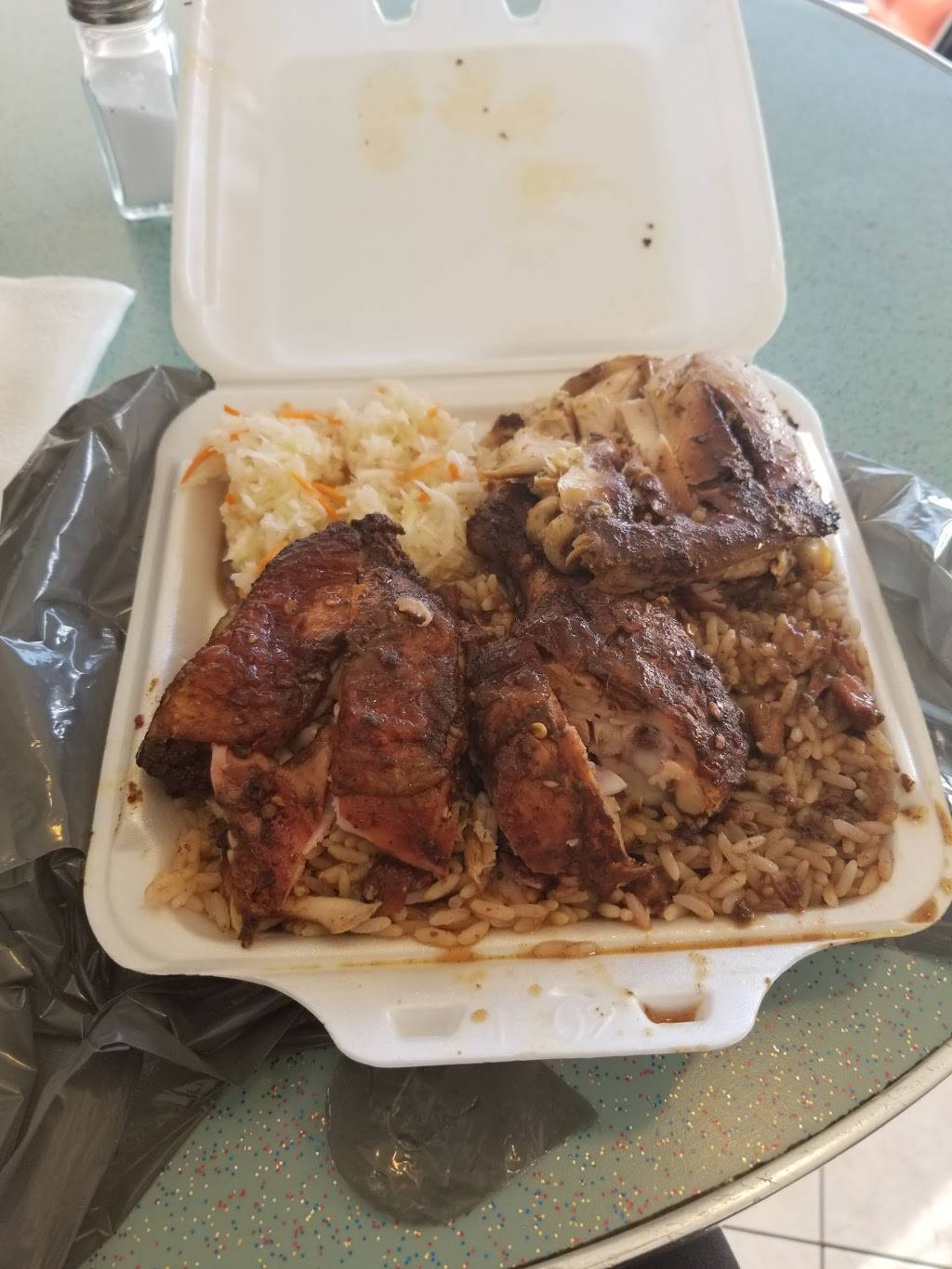 Caribbean Jerk Pit | restaurant | 10737 Yonge St, Richmond Hill, ON L4C 9M9, Canada | 9058835798 OR +1 905-883-5798