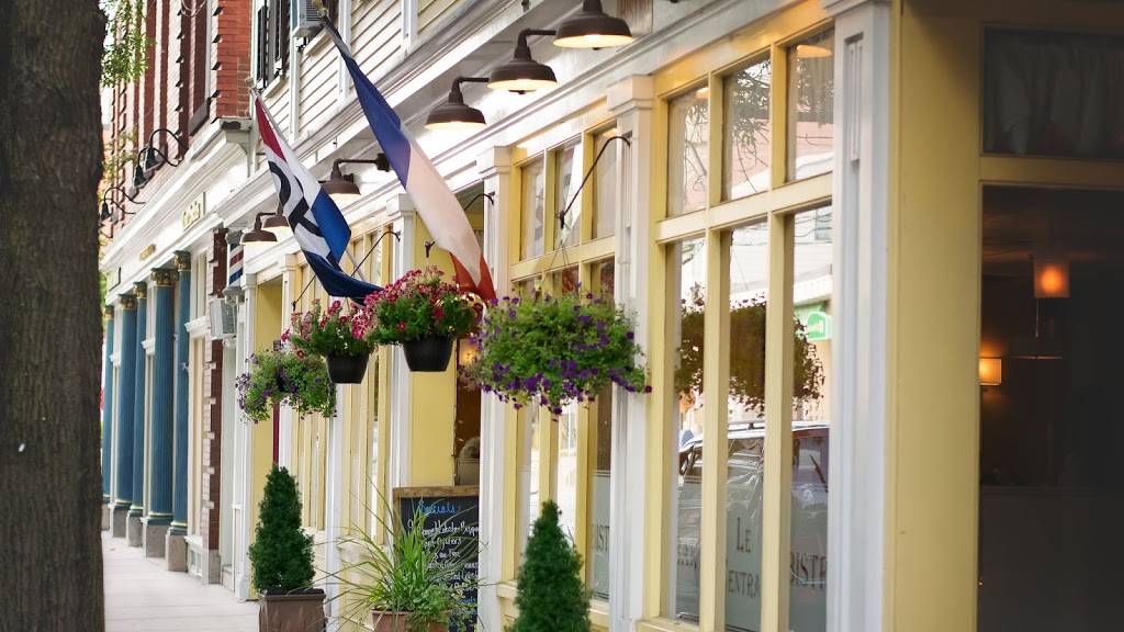 Le Central | restaurant | 483 Hope St, Bristol, RI 02809, USA | 4013969965 OR +1 401-396-9965