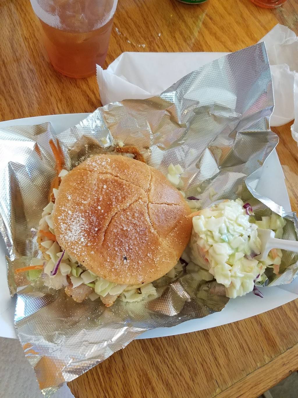 Groupers on the Gulf | restaurant | 1401 Gulf Blvd, Indian Rocks Beach, FL 33785, USA | 7272664276 OR +1 727-266-4276