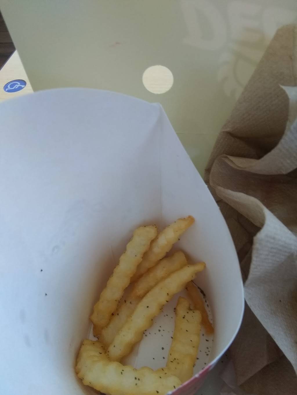 Del Taco | restaurant | 2933 N Chester Ave, Bakersfield, CA 93308, USA | 6612188135 OR +1 661-218-8135