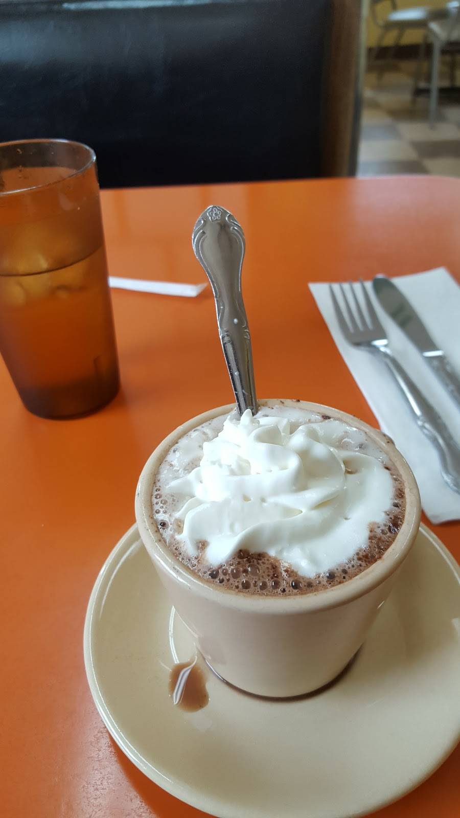 Emilys | restaurant | 183 Hertel Ave, Buffalo, NY 14207, USA | 7168715991 OR +1 716-871-5991