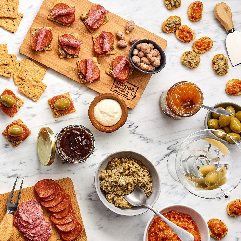 Munch Mail | meal takeaway | 1344 Crampton St, Dallas, TX 75207, USA | 8336368624 OR +1 833-636-8624