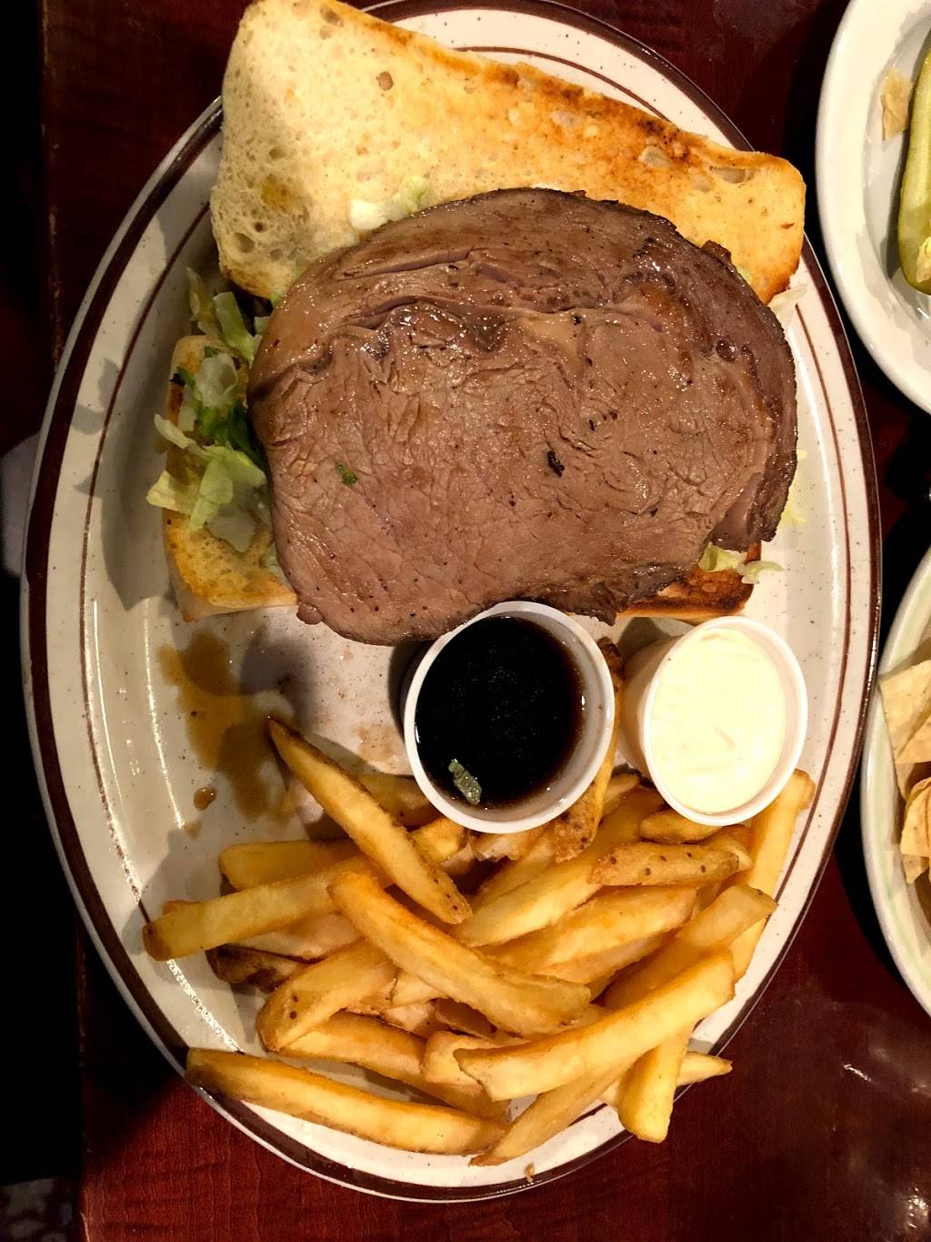 Fresh Market Restaurant | restaurant | 2255 E Wood St, Paris, TN 38242, USA | 7316441900 OR +1 731-644-1900