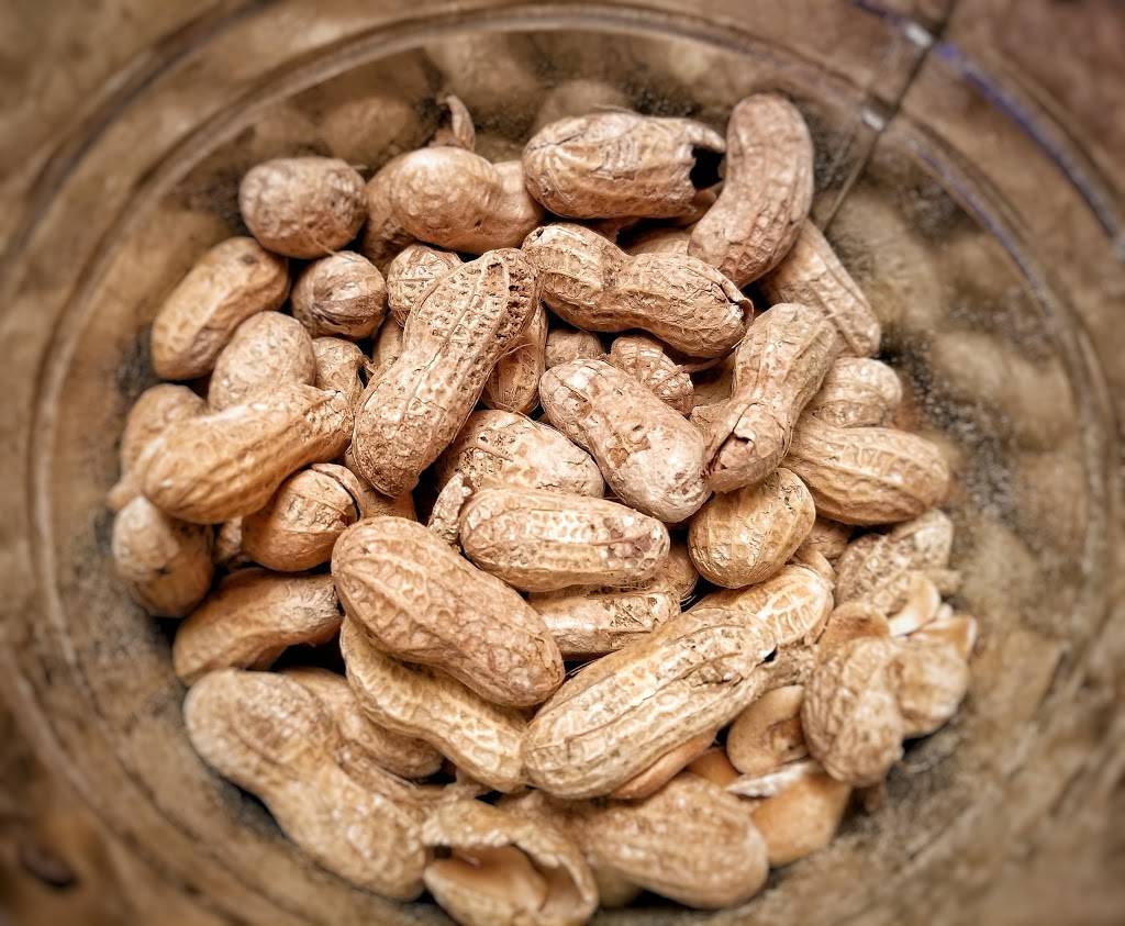 Texas Roadhouse | restaurant | 1300 Bass Pro Drive, St Charles, MO 63301, USA | 6364432301 OR +1 636-443-2301