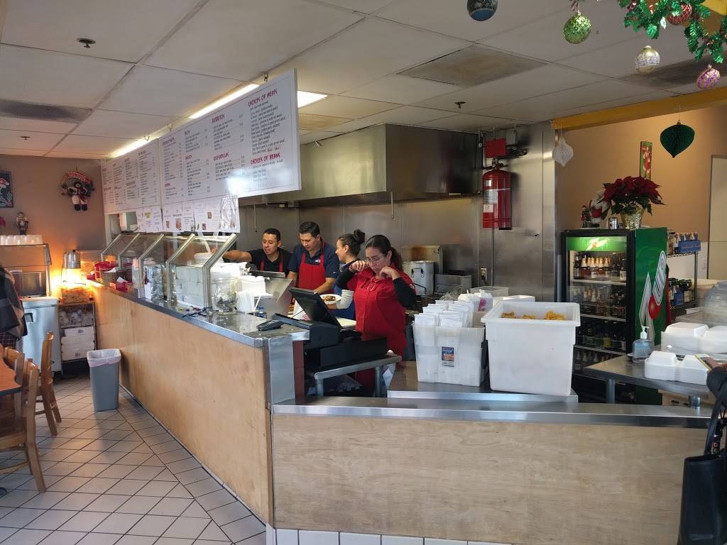 Chunkys Taqueria & Grill | restaurant | 701 Sonoma Mountain Pkwy, Petaluma, CA 94954, USA | 7077753325 OR +1 707-775-3325