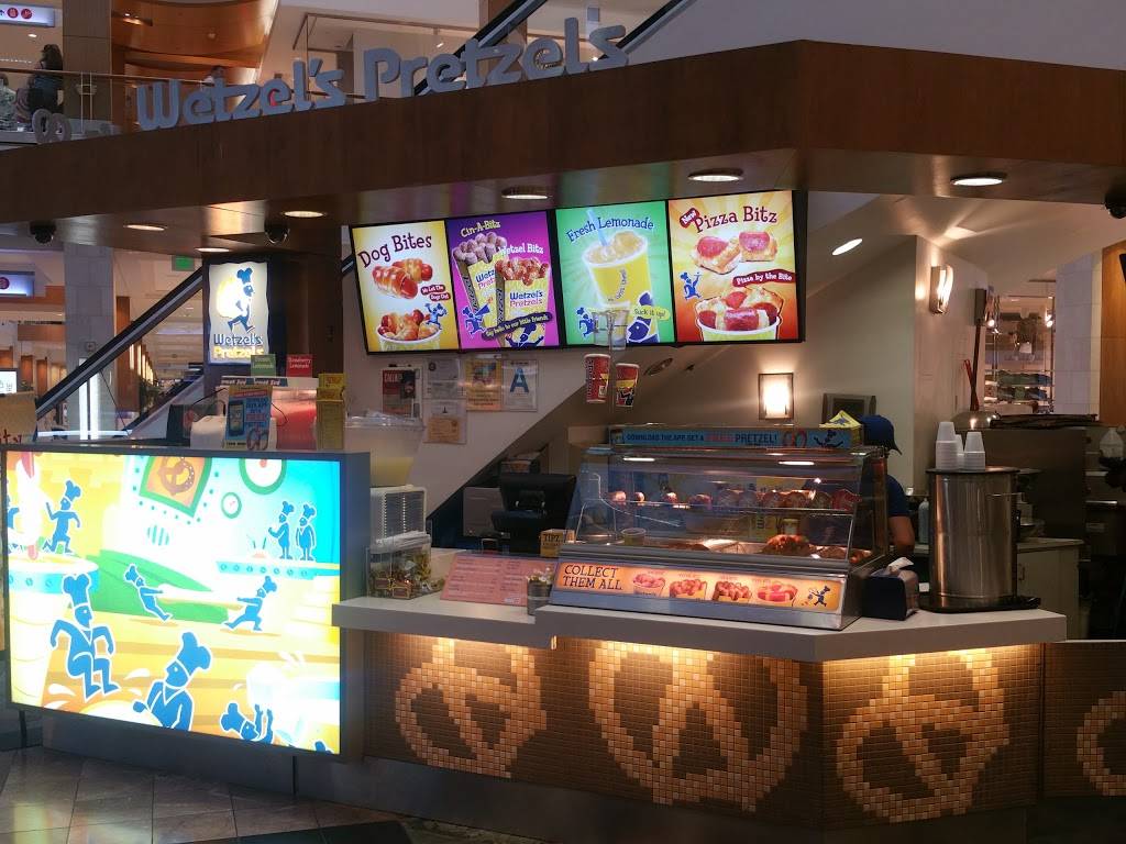 Wetzels Pretzels | restaurant | 6600 Topanga Canyon Blvd #2096C, Canoga Park, CA 91303, USA | 8186101799 OR +1 818-610-1799